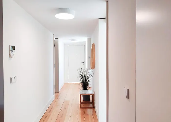 Flh Downtown Modern *