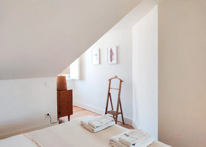 Flh Downtown Modern *